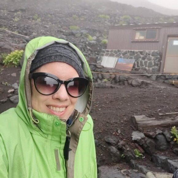 Christina is going LIVE! - Picture 3 of 5